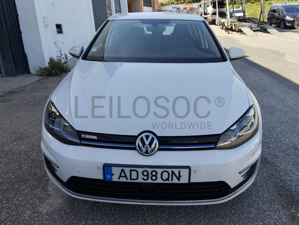 Volkswagen Golf · Ano 2020