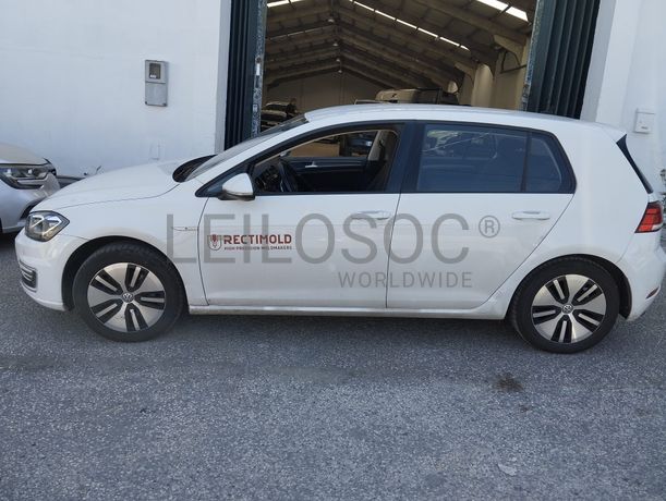 Volkswagen Golf · Ano 2020