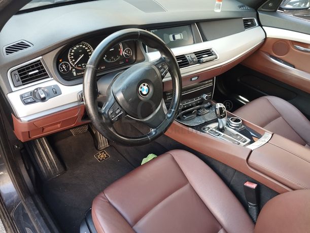 BMW 530d GT 3.0 · Ano 2009