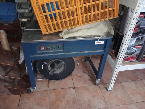 Equipamentos para a Indústria Automóvel · Escritório