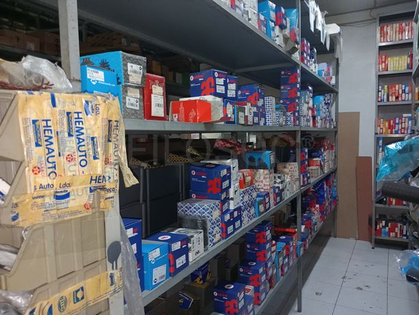 Equipamentos para a Indústria Automóvel · Escritório