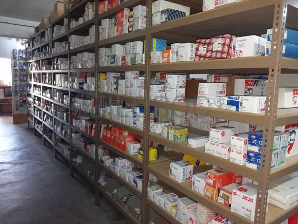 Equipamentos para a Indústria Automóvel · Escritório