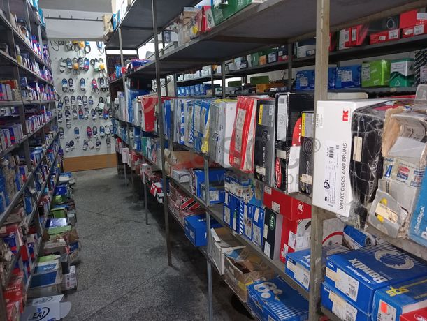 Equipamentos para a Indústria Automóvel · Escritório