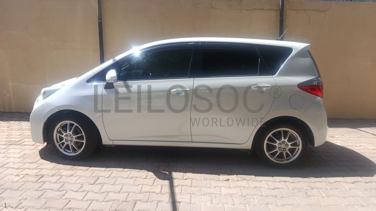 Toyota Ractis_2,55m - 2011