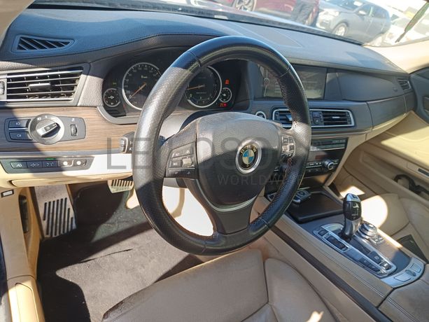 BMW 740 d · Ano 2010
