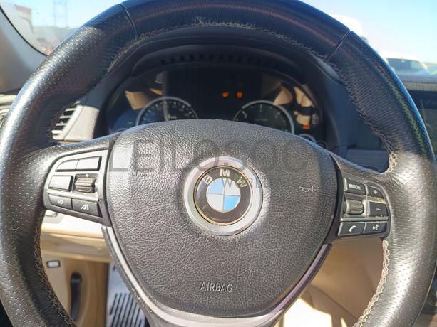 BMW 740 d · Ano 2010