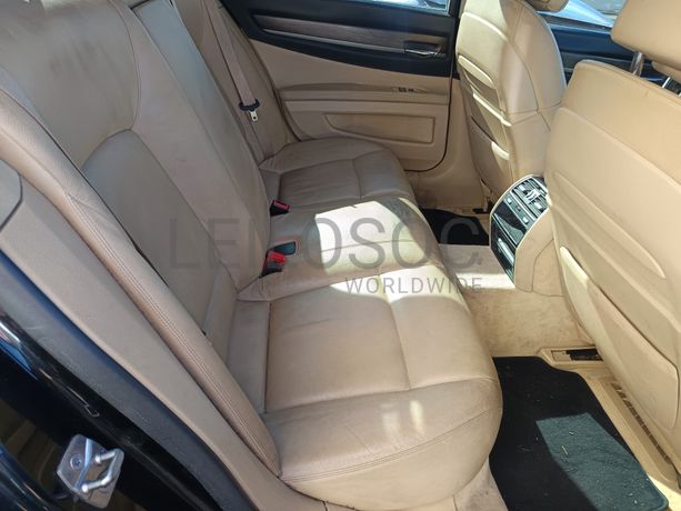 BMW 740 d · Ano 2010