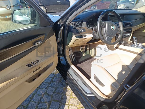 BMW 740 d · Ano 2010