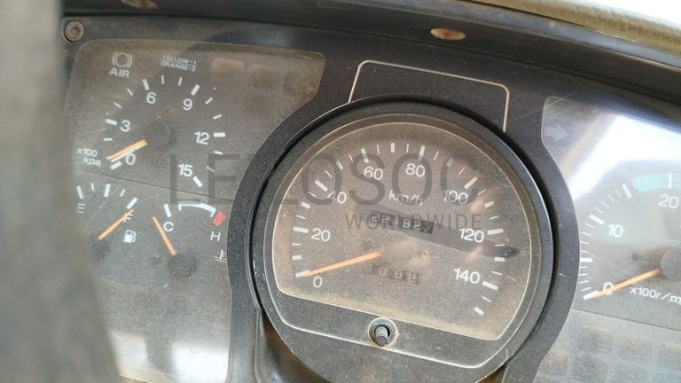 Nissan UD80 5,30m - 2003