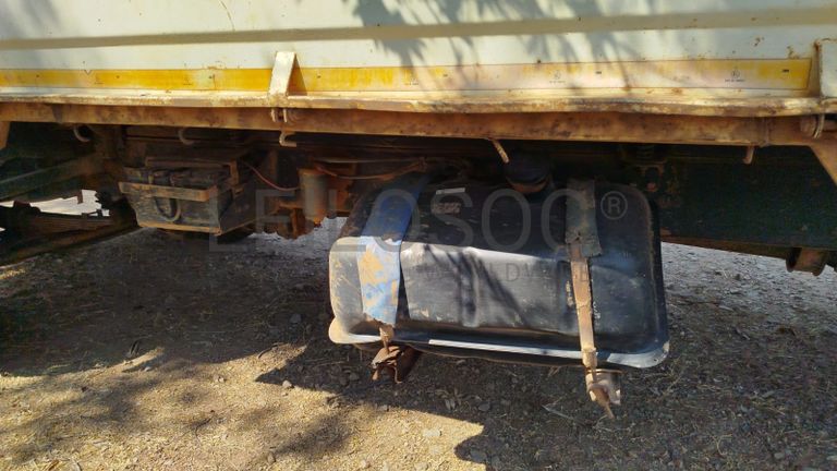 Nissan UD80 5,30m - 2003