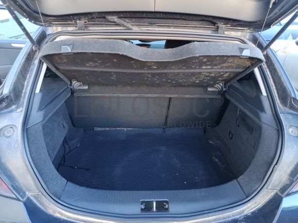 Opel Astra GTC · Ano 2008