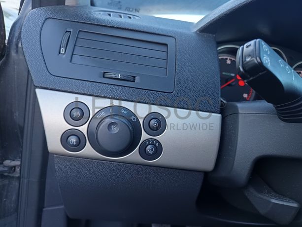 Opel Astra GTC · Ano 2008