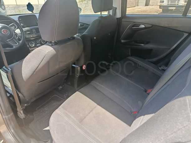 Fiat Tipo SW · Ano 2023