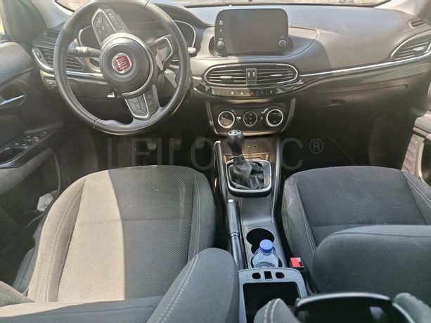 Fiat Tipo SW · Ano 2023
