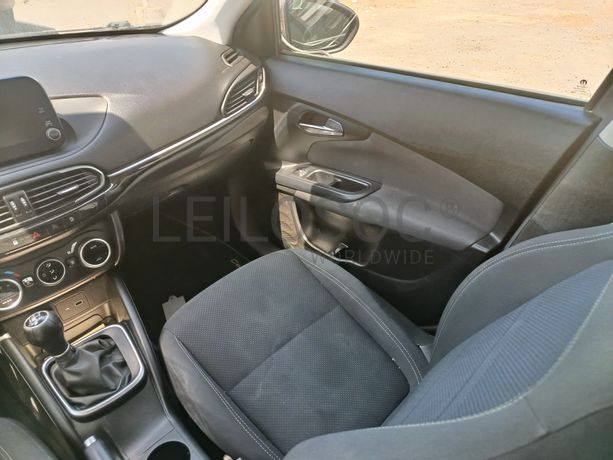 Fiat Tipo SW · Ano 2023