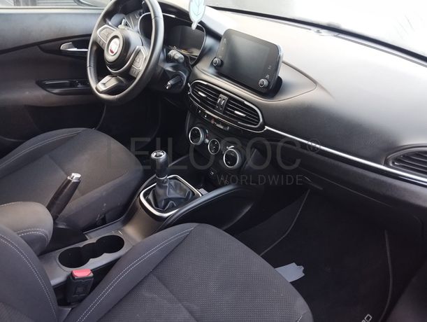 Fiat Tipo SW · Ano 2023