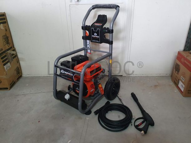 Fotografia de mobiliário: Máquina de lavar a gasolina Daewoo