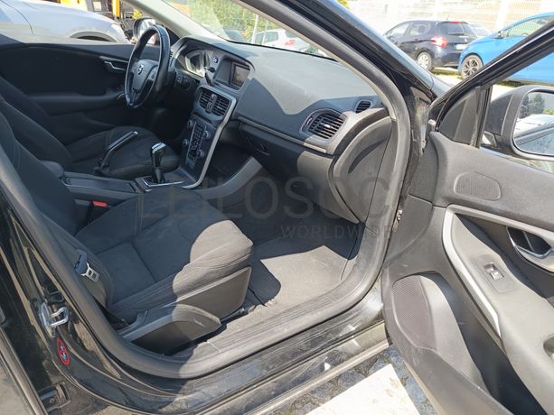 Volvo V40 · Ano 2016