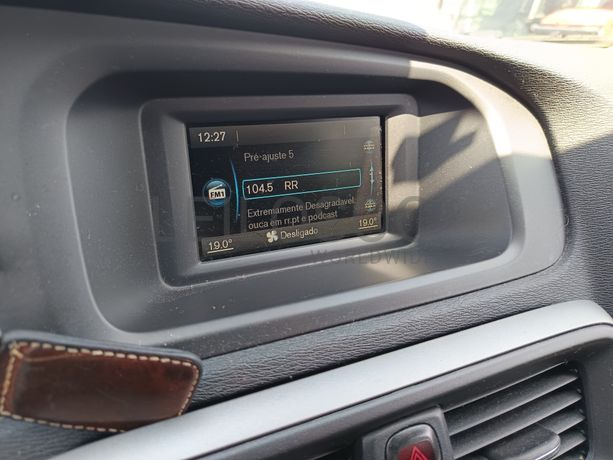 Volvo V40 · Ano 2016
