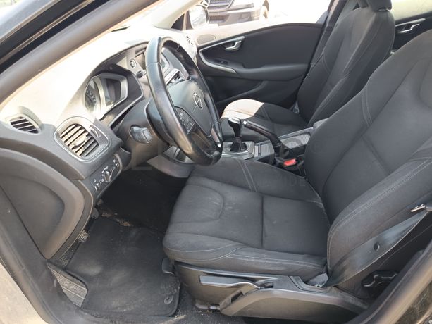 Volvo V40 · Ano 2016
