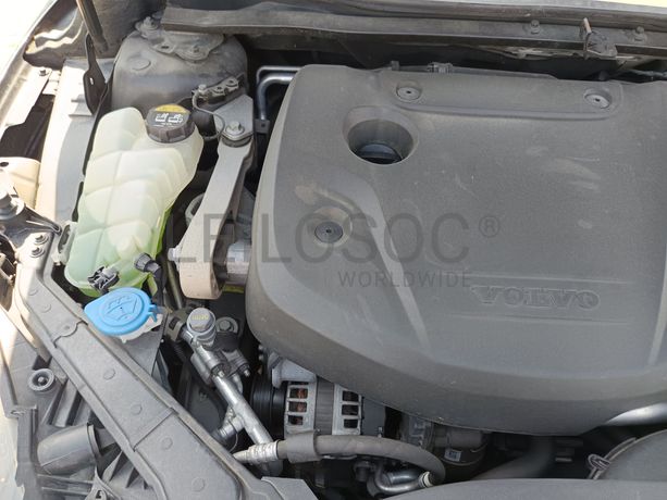 Volvo V40 · Ano 2016