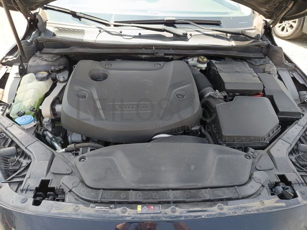 Volvo V40 · Ano 2016