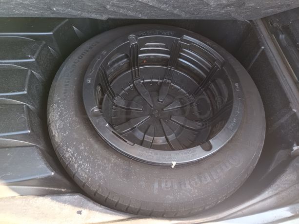 Mercedes-Benz C220 CDI · Ano 2003