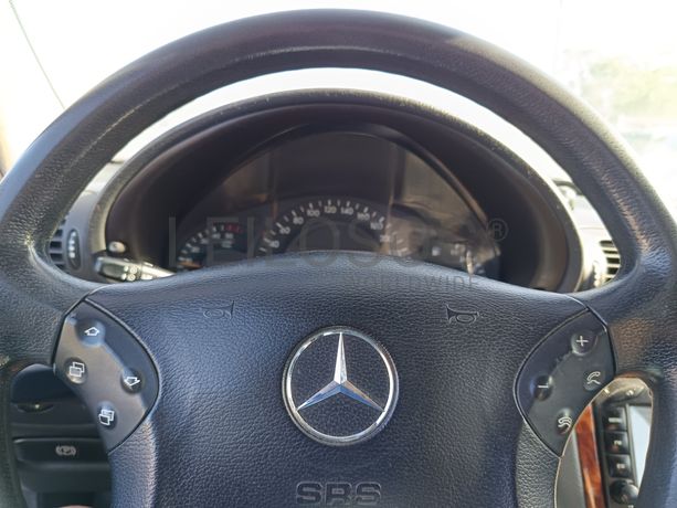 Mercedes-Benz C220 CDI · Ano 2003