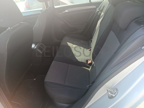 Volkswagen Golf V 1.6 TDI · Ano 2014