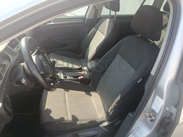 Volkswagen Golf V 1.6 TDI · Ano 2014