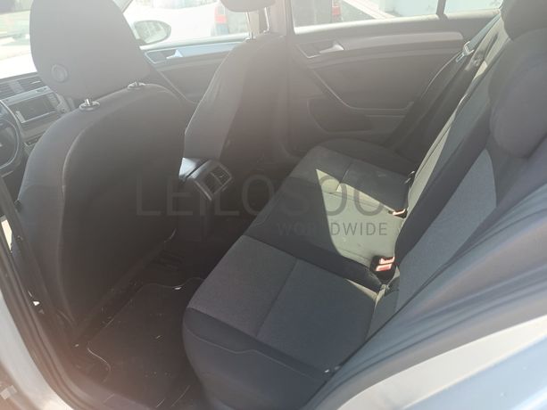 Volkswagen Golf V 1.6 TDI · Ano 2014