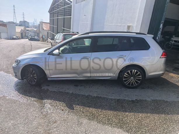 Volkswagen Golf V 1.6 TDI · Ano 2014