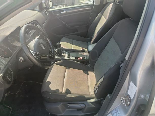 Volkswagen Golf V 1.6 TDI · Ano 2014