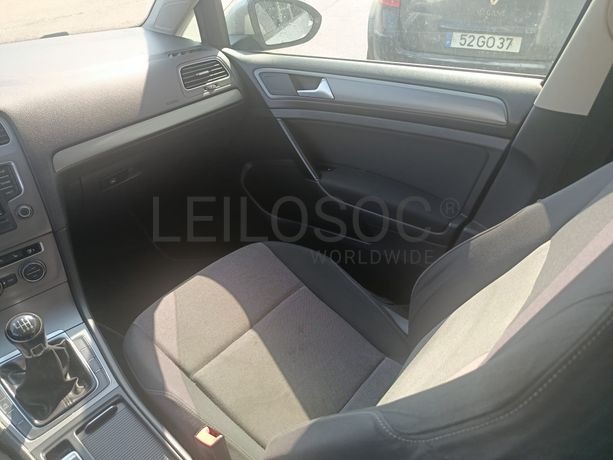 Volkswagen Golf V 1.6 TDI · Ano 2014