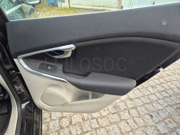 Volvo V40 · Ano 2016