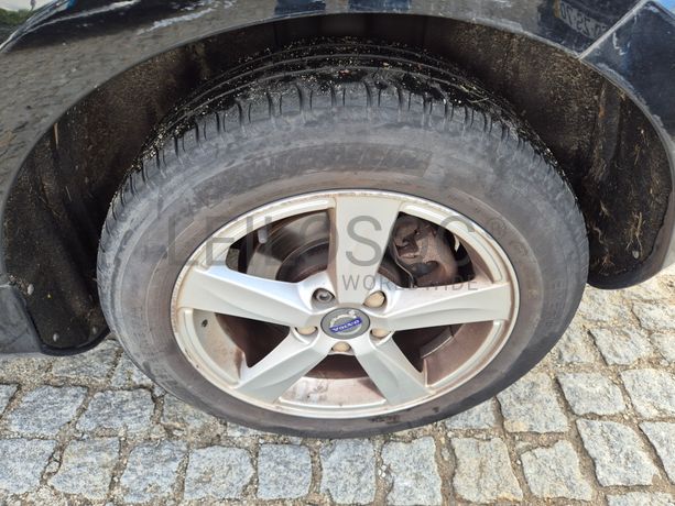 Volvo V40 · Ano 2016