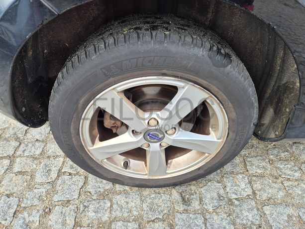 Volvo V40 · Ano 2016