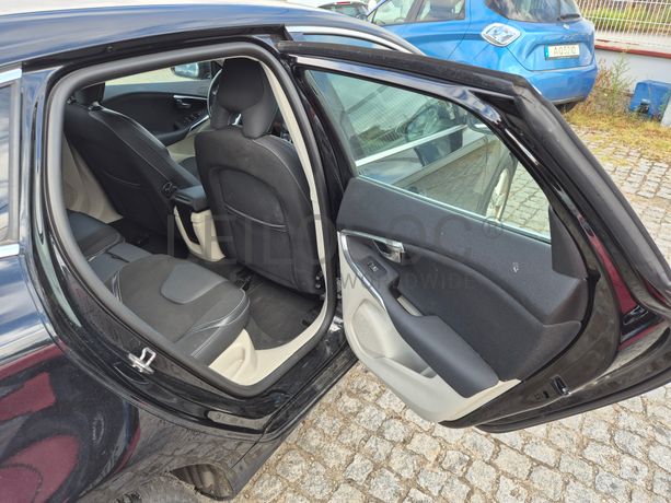 Volvo V40 · Ano 2016