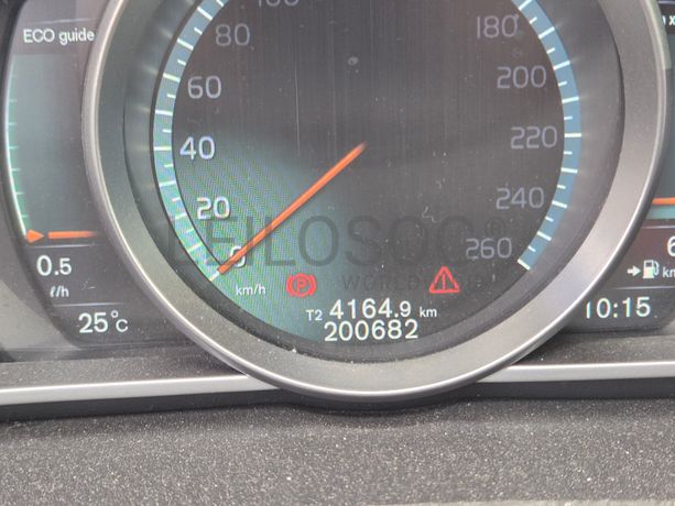 Volvo V40 · Ano 2016