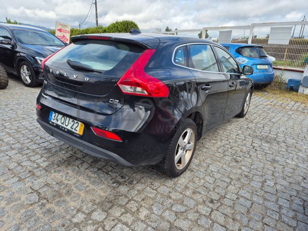 Volvo V40 · Ano 2016
