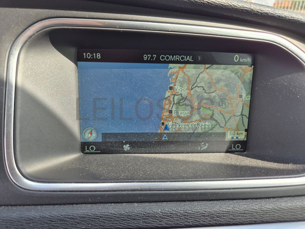 Volvo V40 · Ano 2016