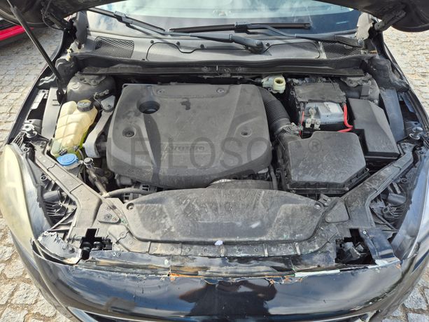 Volvo V40 · Ano 2016
