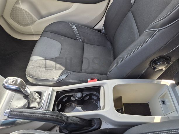 Volvo V40 · Ano 2016
