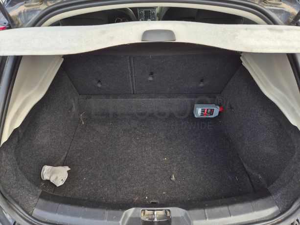 Volvo V40 · Ano 2016