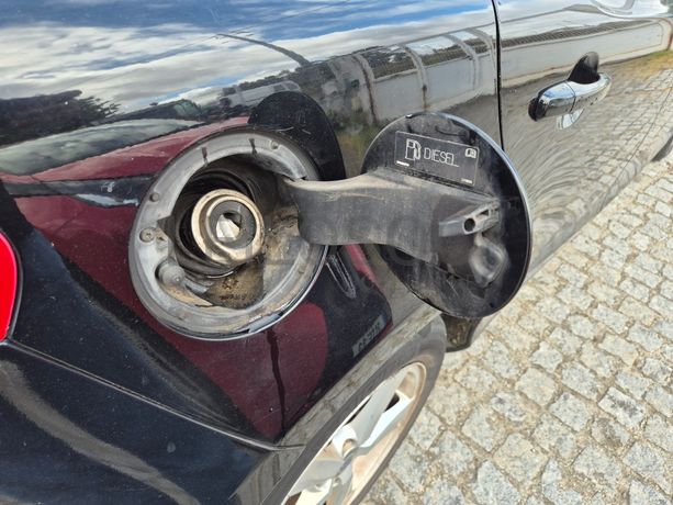 Volvo V40 · Ano 2016