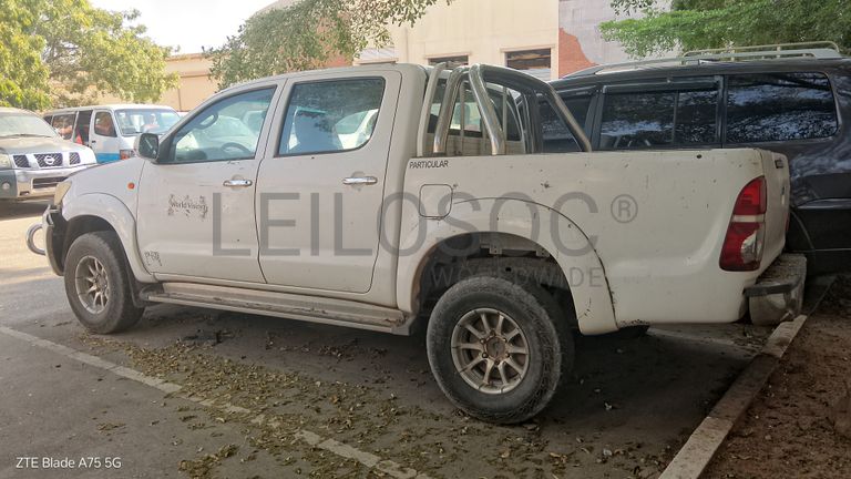 TOYOTA HILLUX (Luanda)
