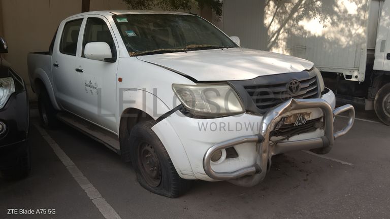 TOYOTA HILLUX (Luanda)