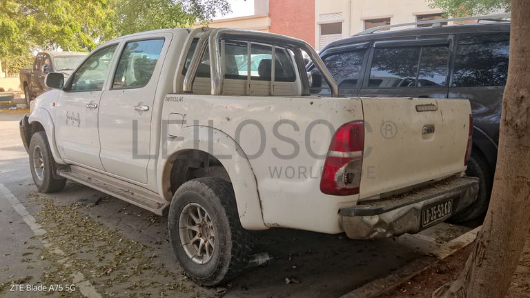 TOYOTA HILLUX (Luanda)