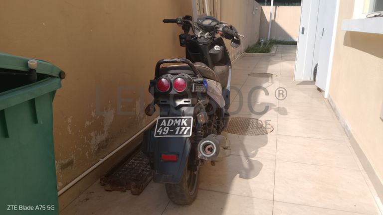 2 Motociclos Yamaha e Leopard