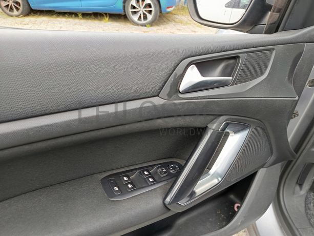 Peugeot 308 · Ano 2014